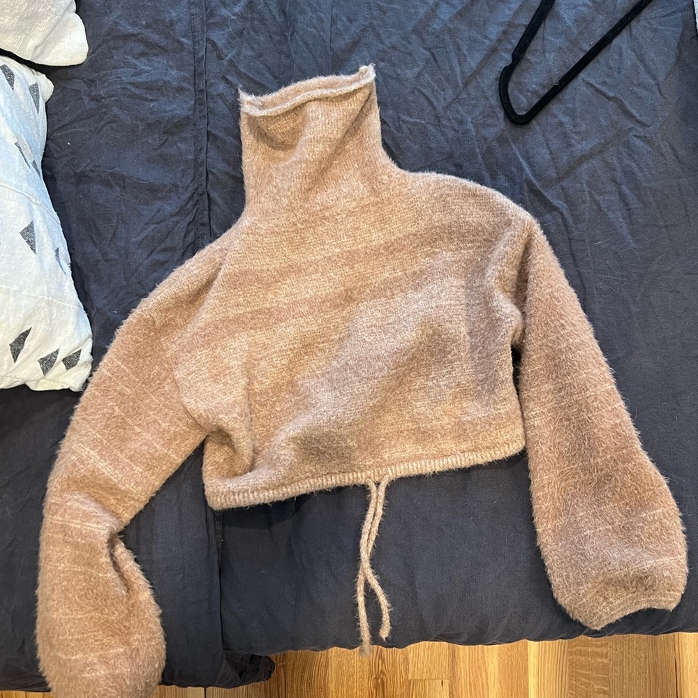 Cropped Brown Turtle Neck - image 2